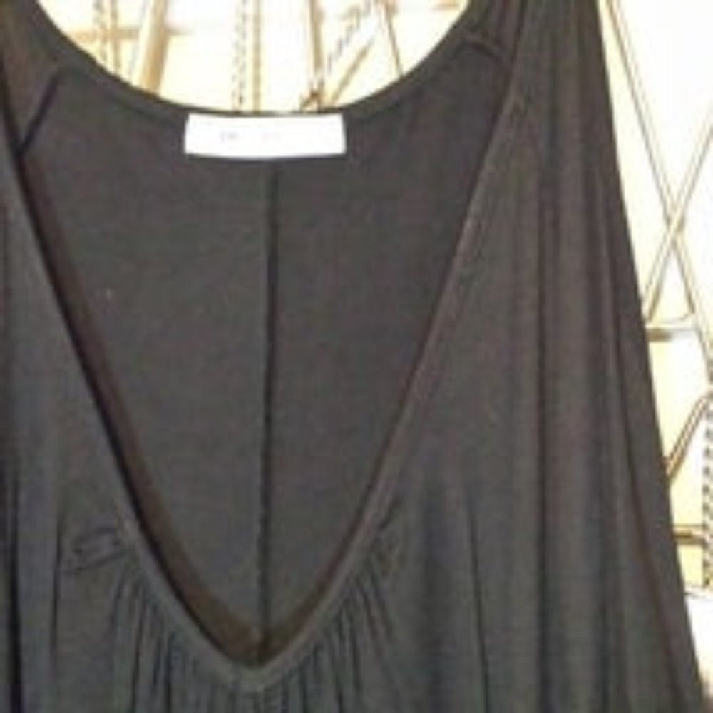 Emerald Black/ Gray Cold Shoulder 1X Top